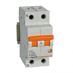 RX3 P+N 40A Circuit Breaker